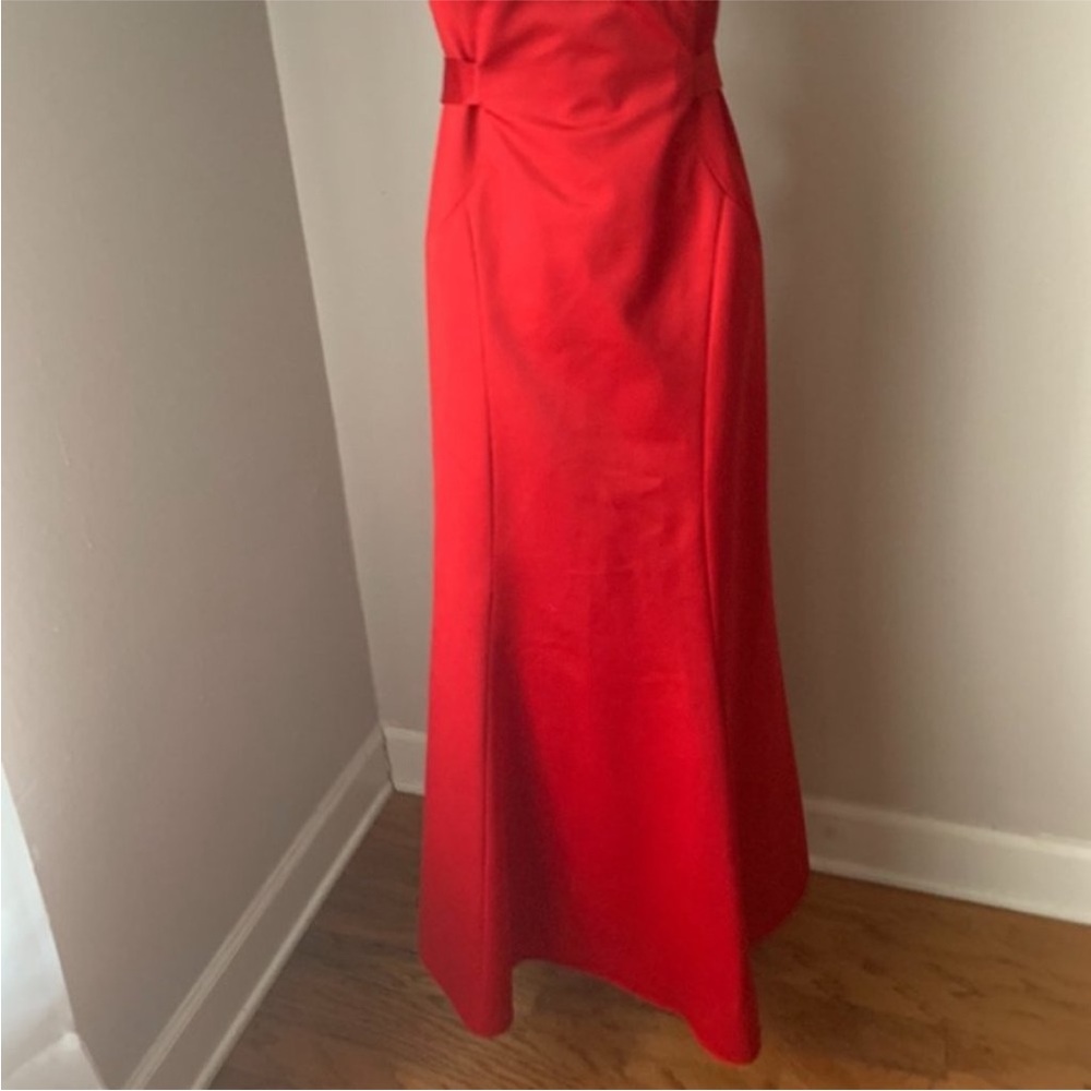 Gorgeous Red Laundry By Shelli Segal Formal Gown - Picture 4 of 7